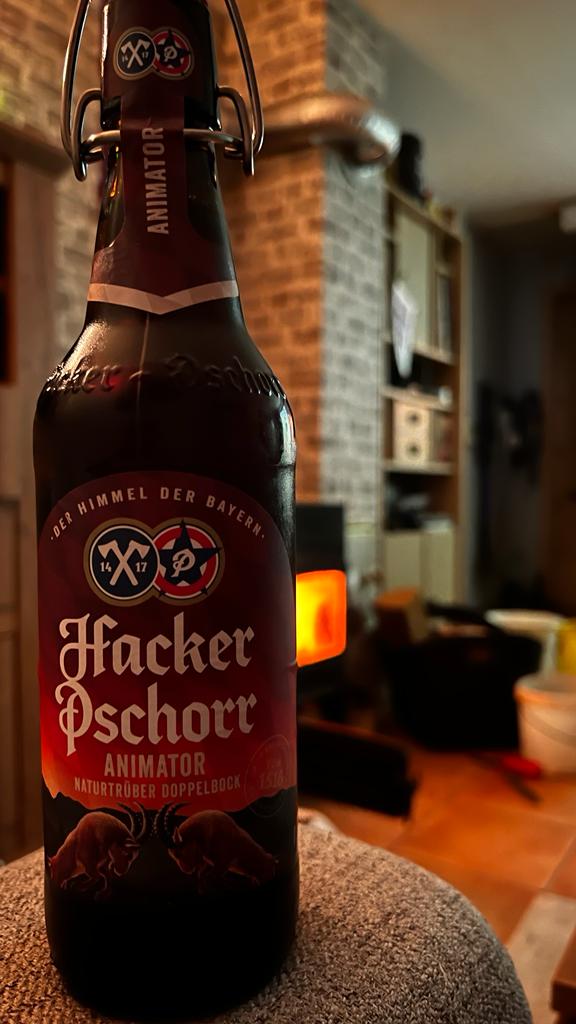 Hacker Pschorr Animator